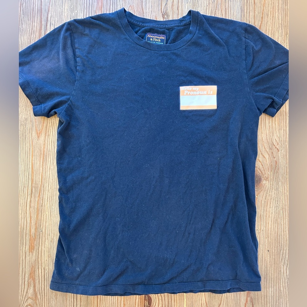 Abercrombie & Fitch Navy Blue Pride My Pronouns Are T Shirt Size S
